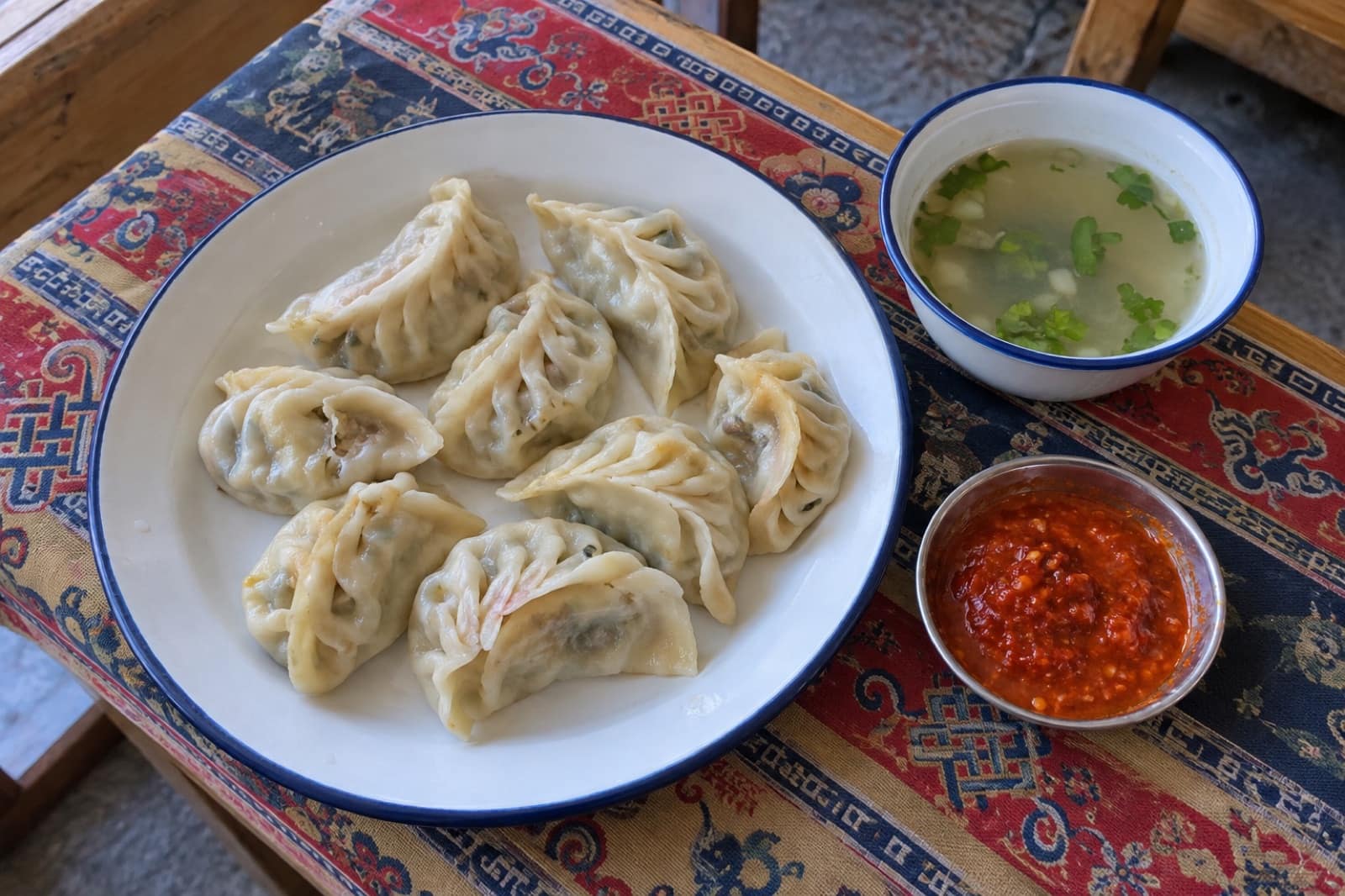 Momos