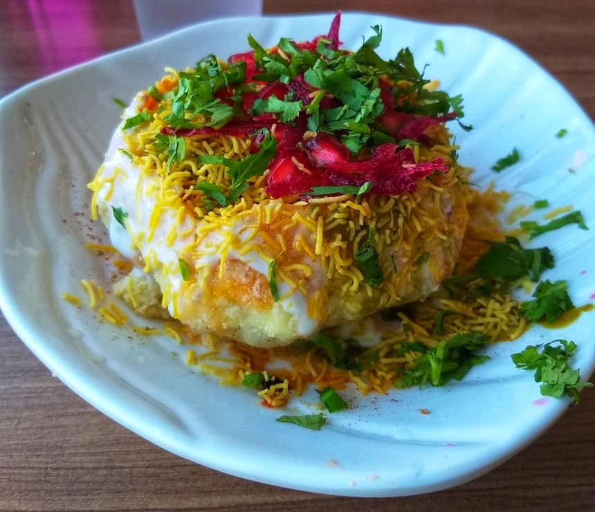 Kachori Sabzi
