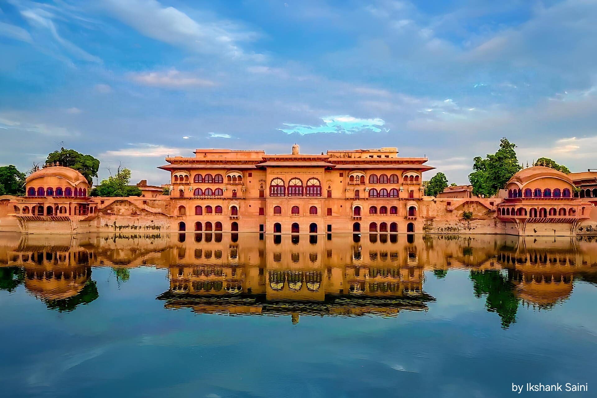 Deeg Palace