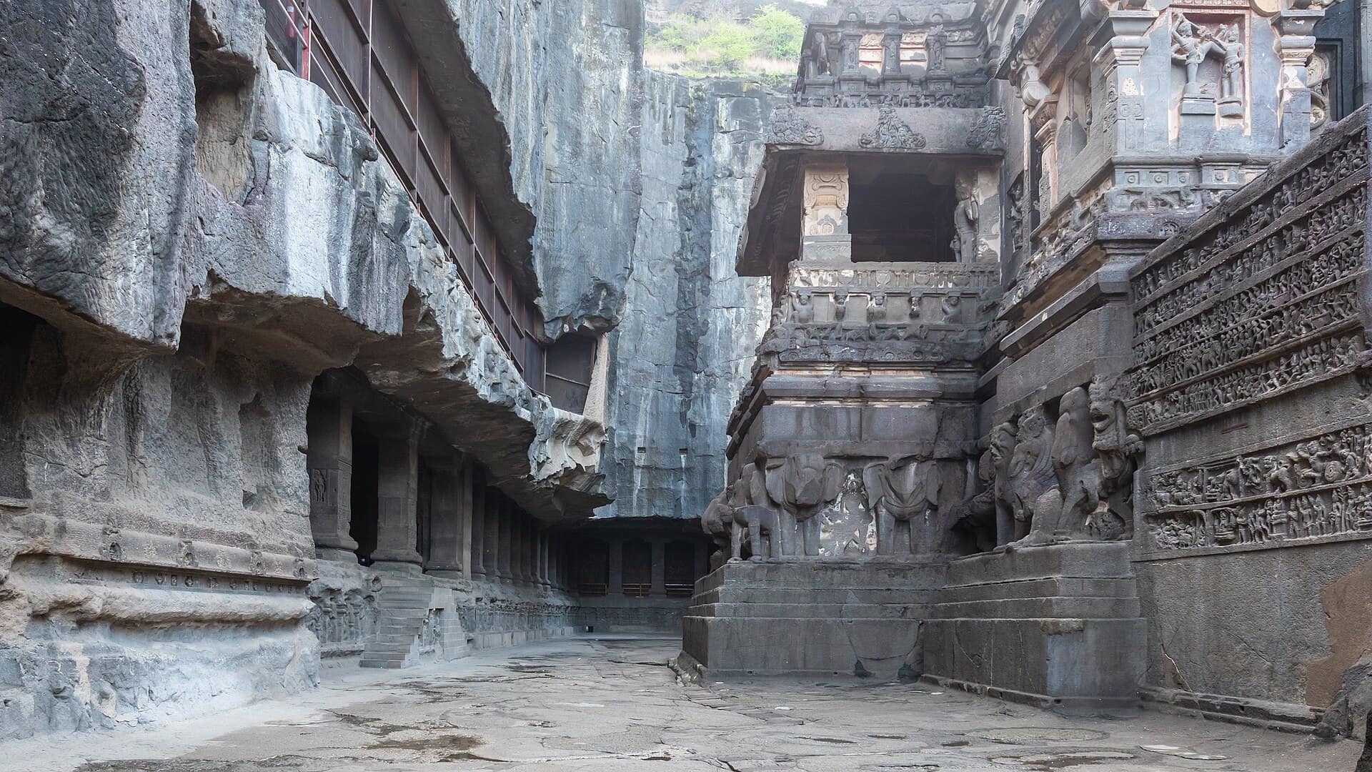 Kailasa Temple (Cave 16)