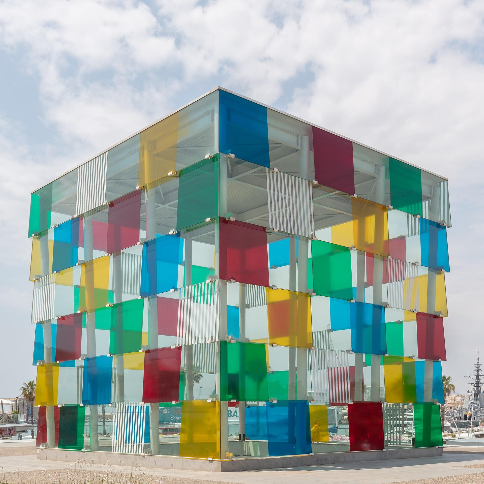 Muelle Uno & El Cubo