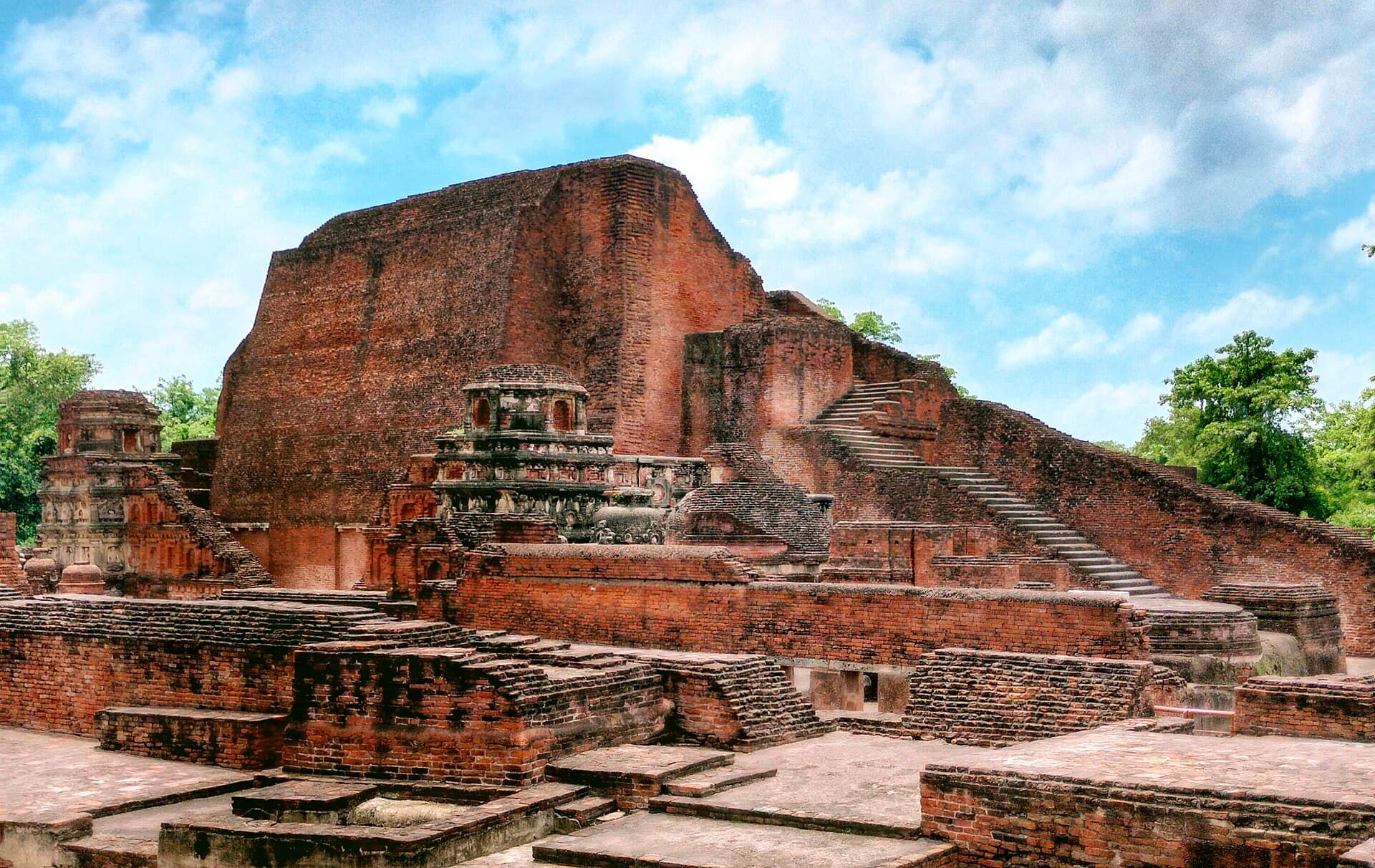 Sariputta Stupa