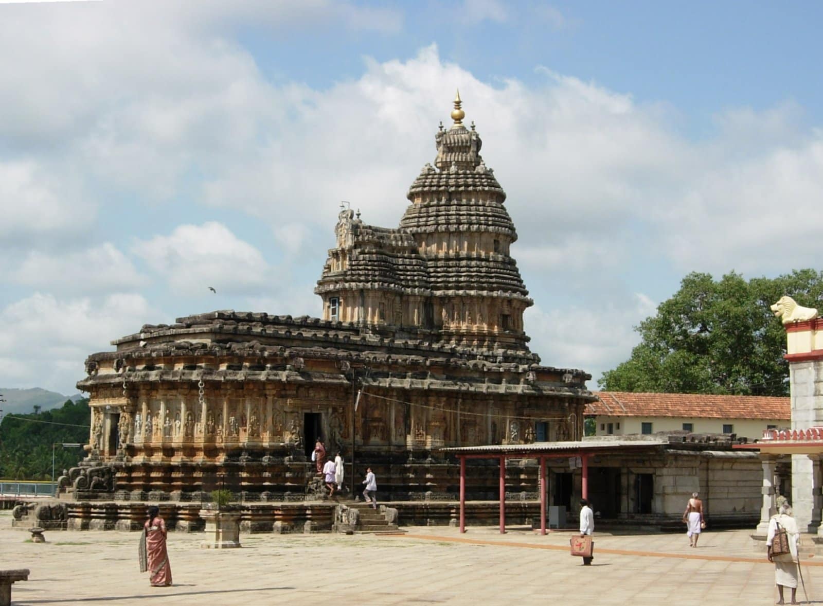 Sharadamba Temple (Sharada Peetham)