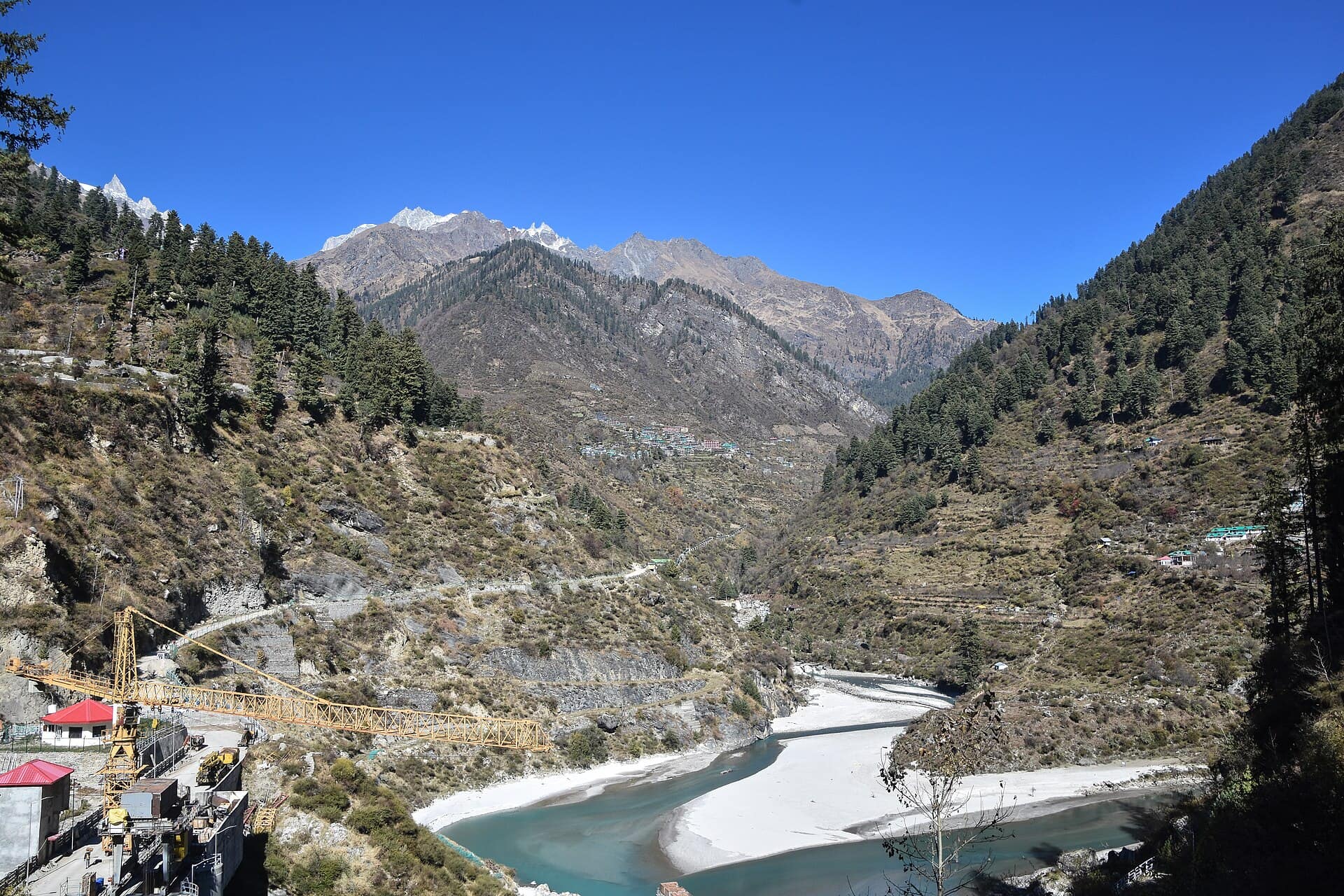 Tosh Village