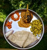 Jolada Rotti with Ennegayi