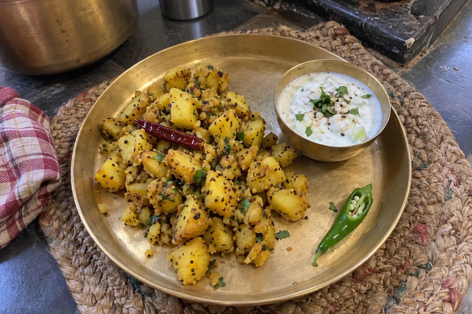 Aloo ke Gutke