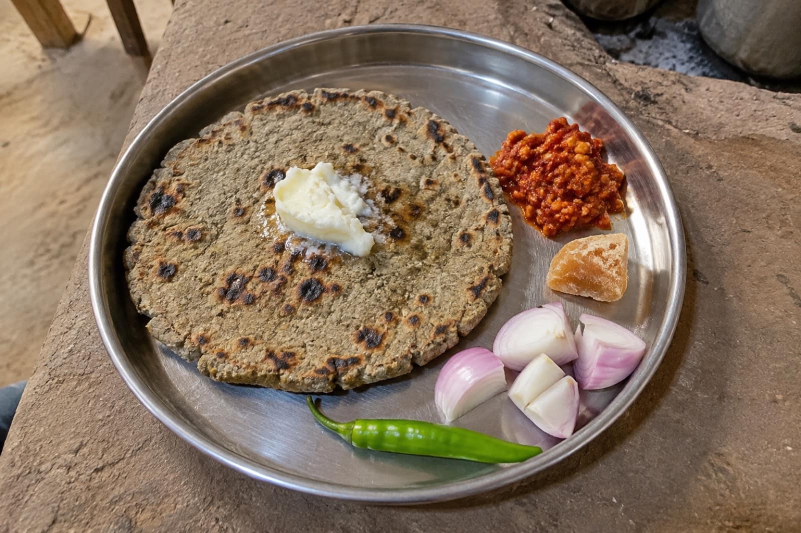Bajra Rotla with Lasan Chutney