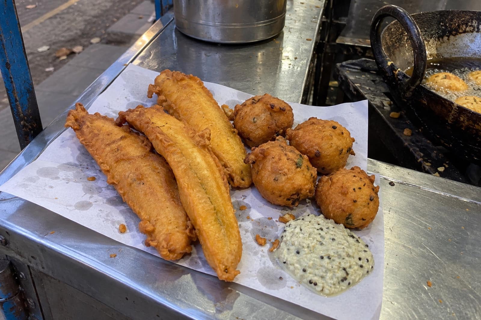 Banana Bonda & Bajji