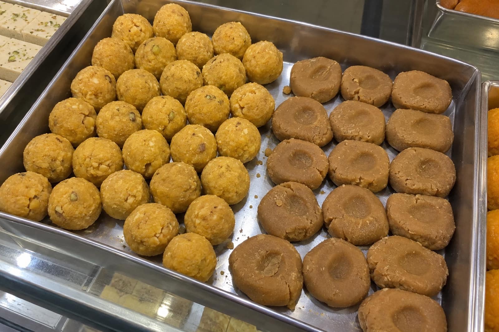 Besan Laddoo & Peda