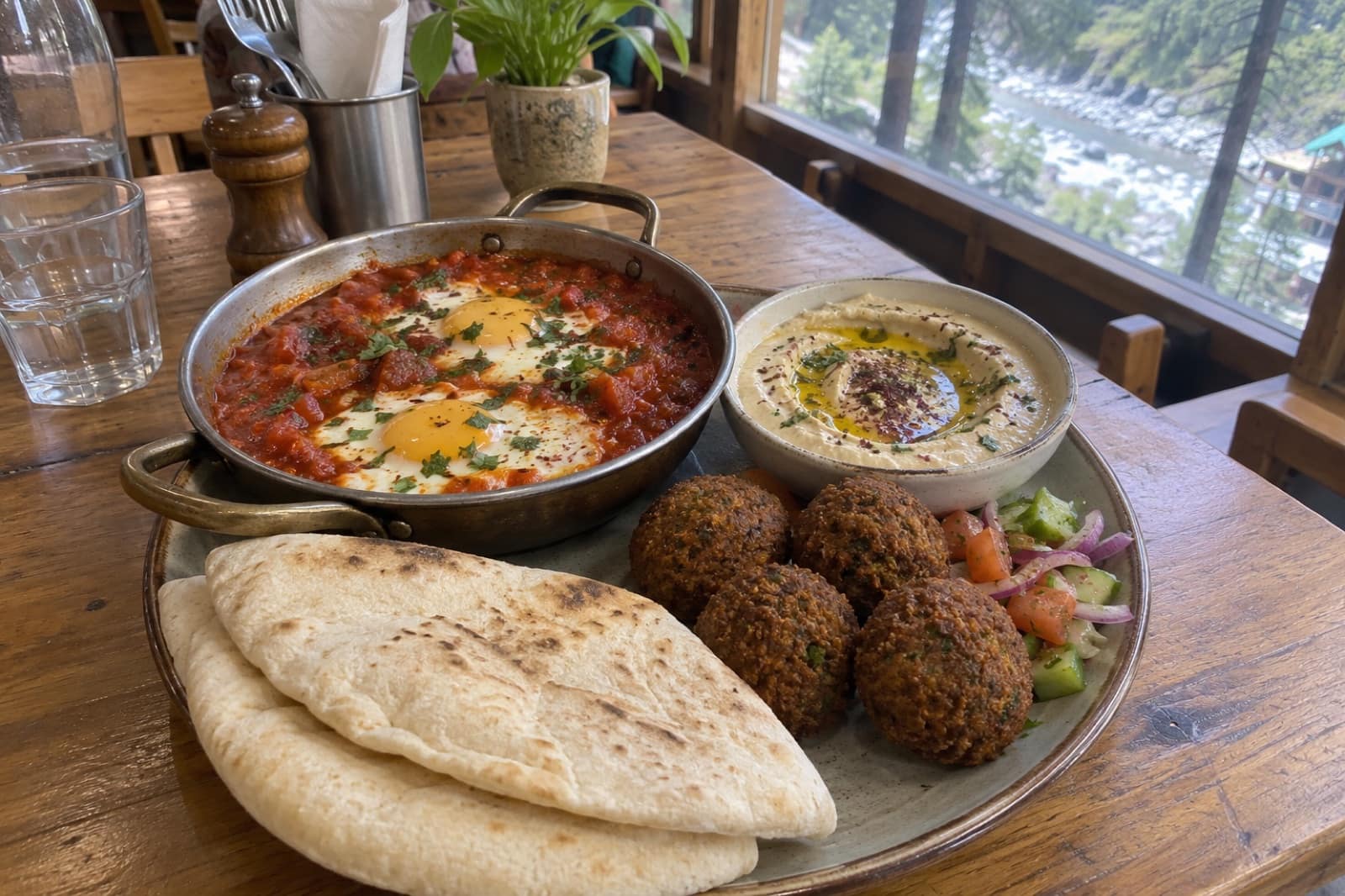 Israeli Platter (Shakshuka & Hummus)