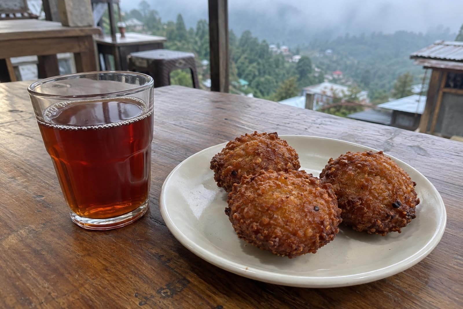Red Tea & Pukhlein