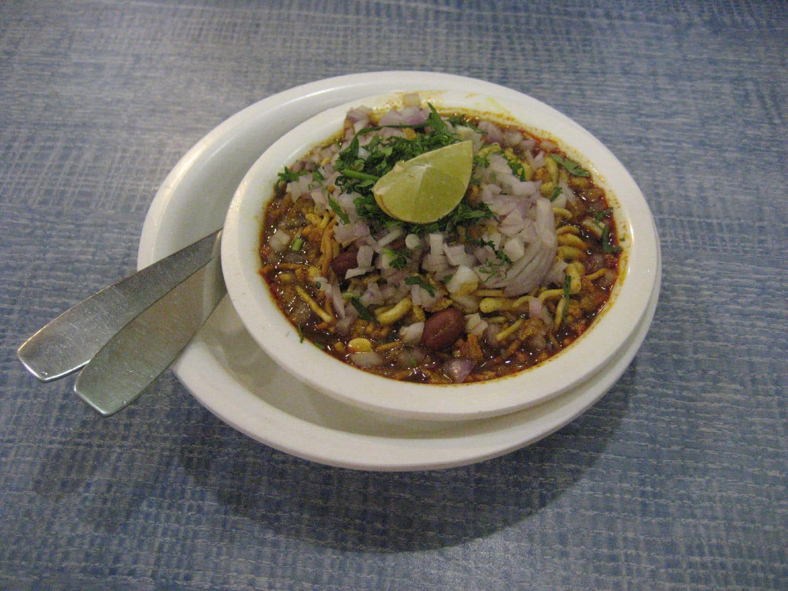 Puneri Misal Pav