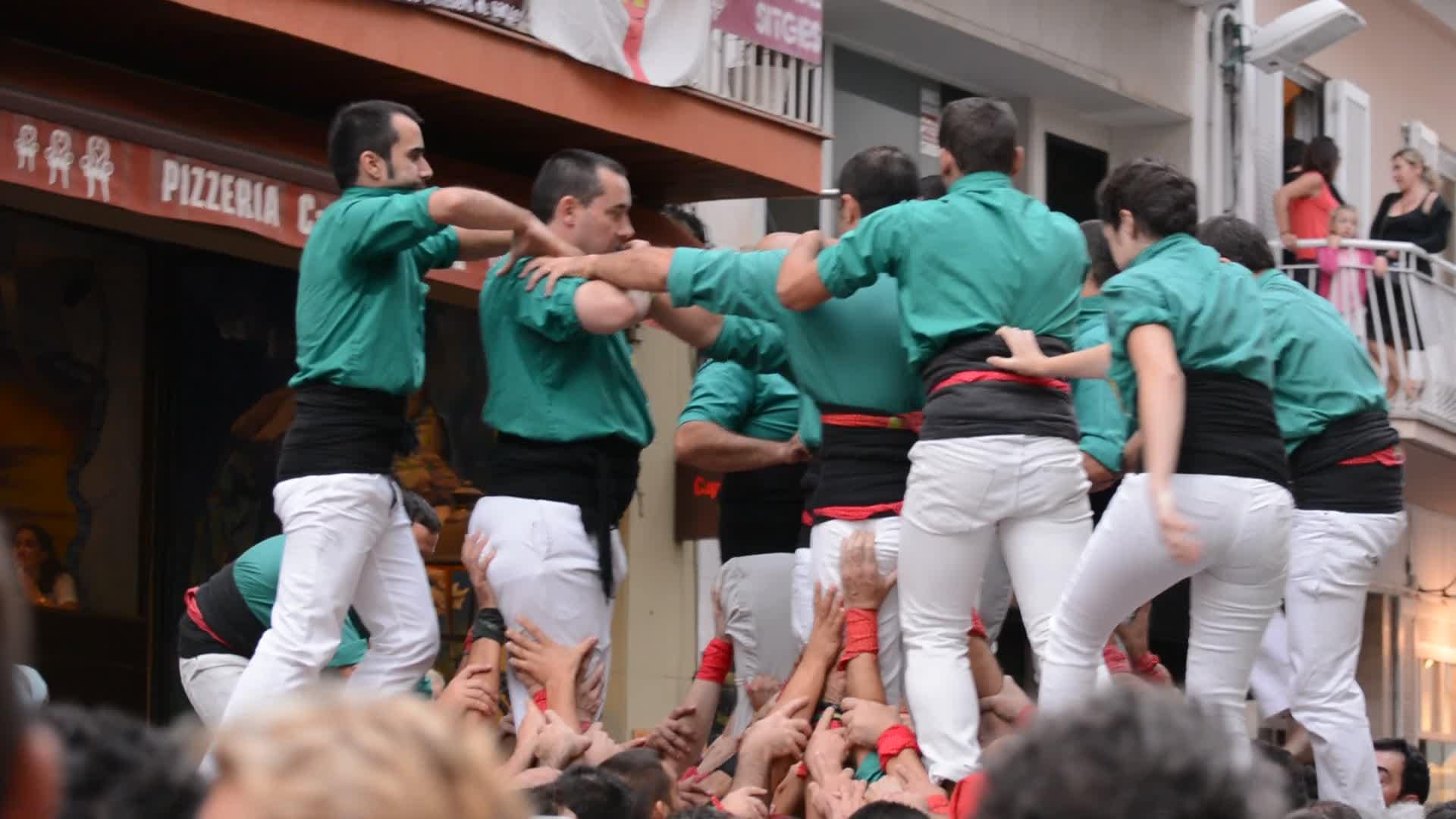 Casteller whites and faixa