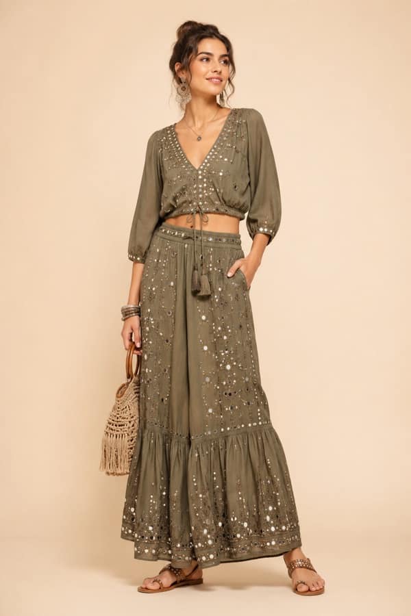 Boho co-ord with mirror-work